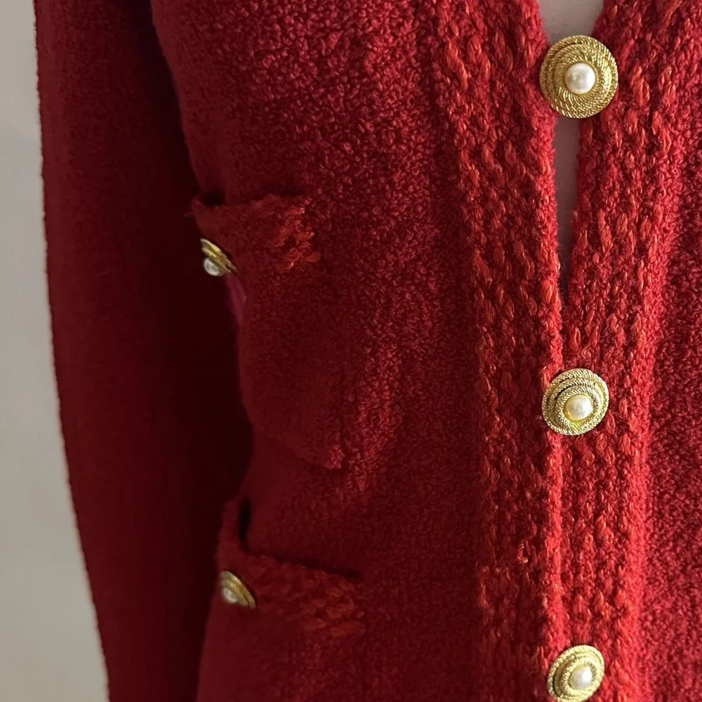 Vintage 80's Designer Adolfo Red Bouclé Wool Set with Lady Jacket & Skirt - Picture 6 of 12